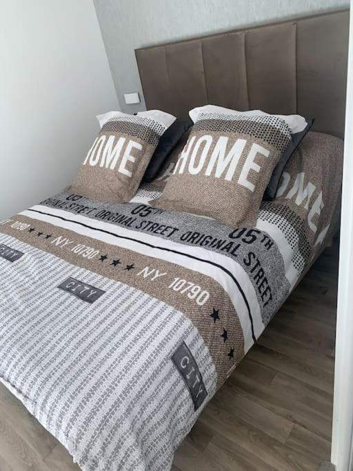 Superbe Appartement Tres Confortable เซร์ริส ภายนอก รูปภาพ